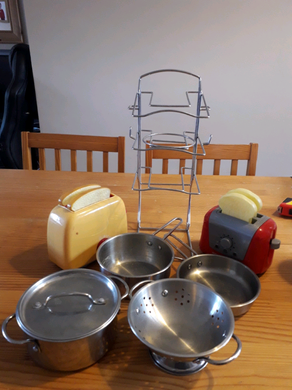play saucepans